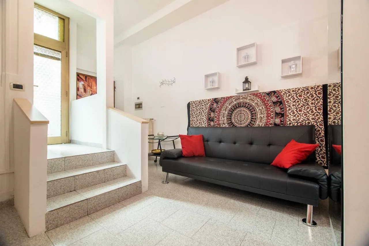 Appartamento 8- Tourist House Bologna - Light House - Self Check-In